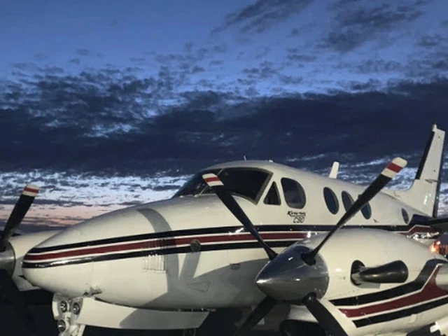 N717JG — photo