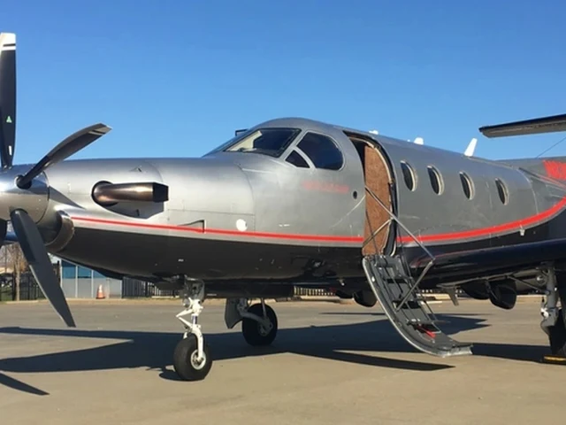 N830RR — photo
