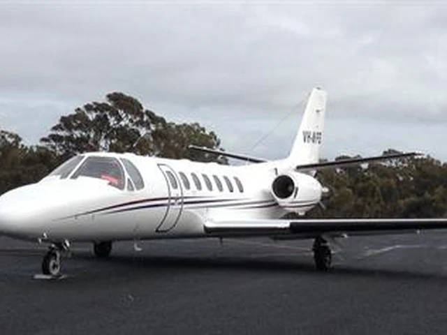 VH-LHU — photo