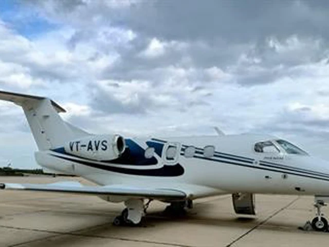 VT-AVS — photo