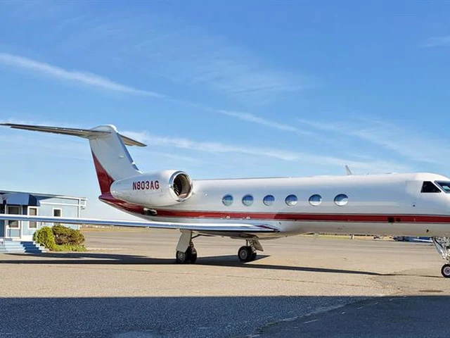 N803AG — photo