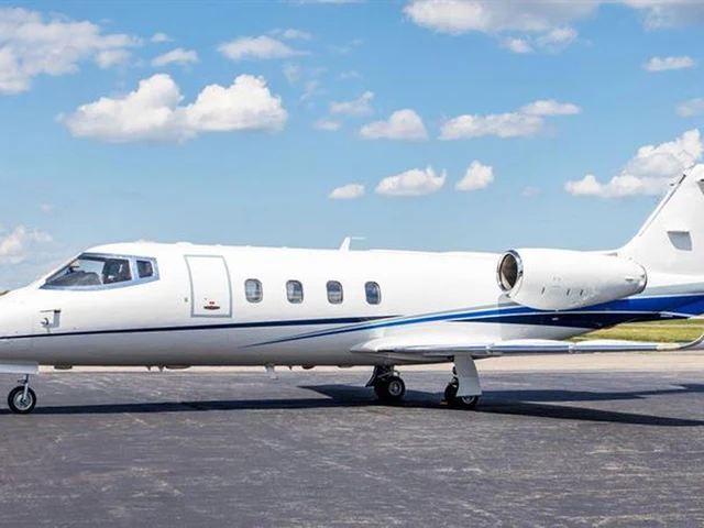 N717EB — photo