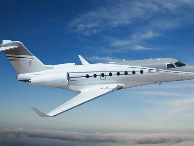 N221GA — photo