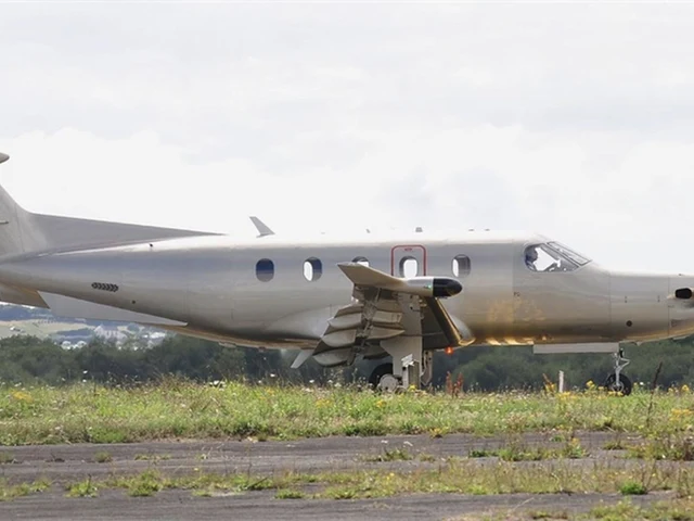 G-OJFA — photo
