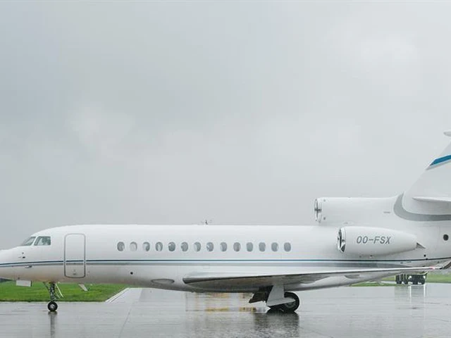 OO-FSX — photo