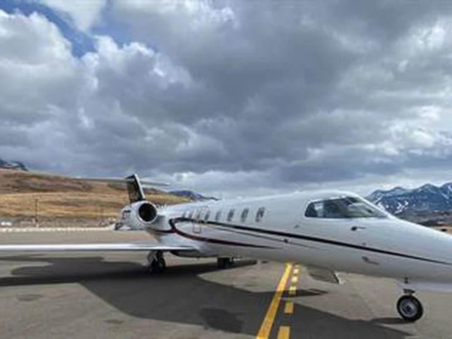 N145JA — photo