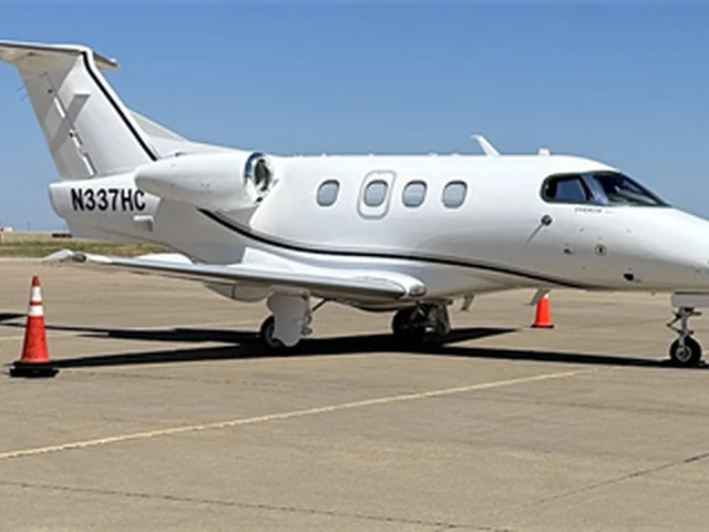 N337HC — photo