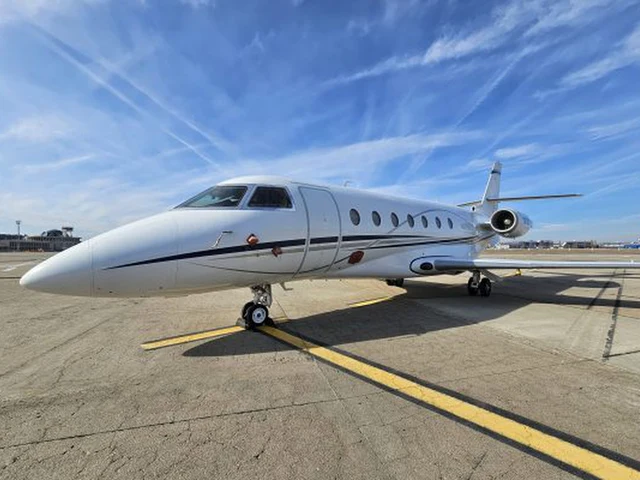 YR-DSR — photo