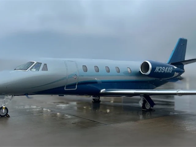 N394AG — photo
