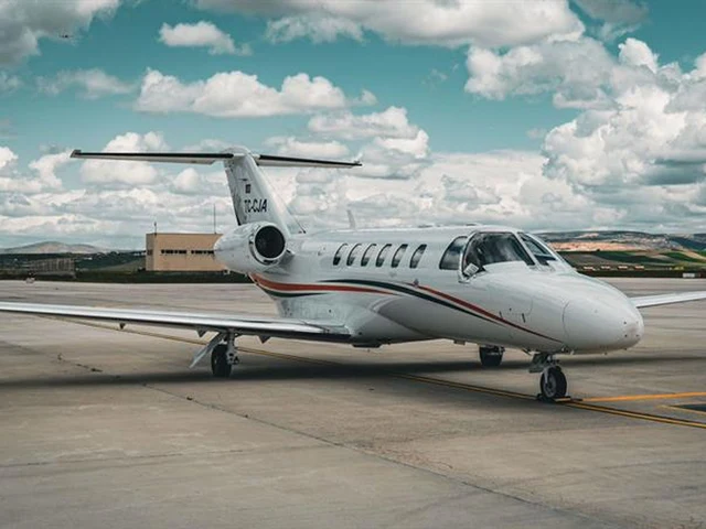 TC-GJA — photo