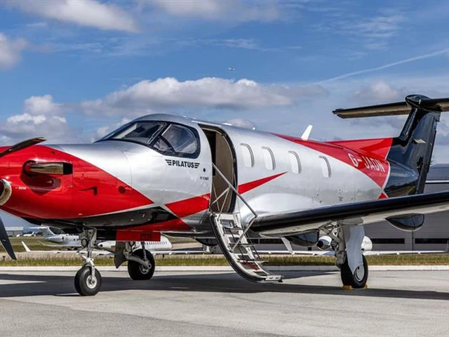 G-JADN — photo
