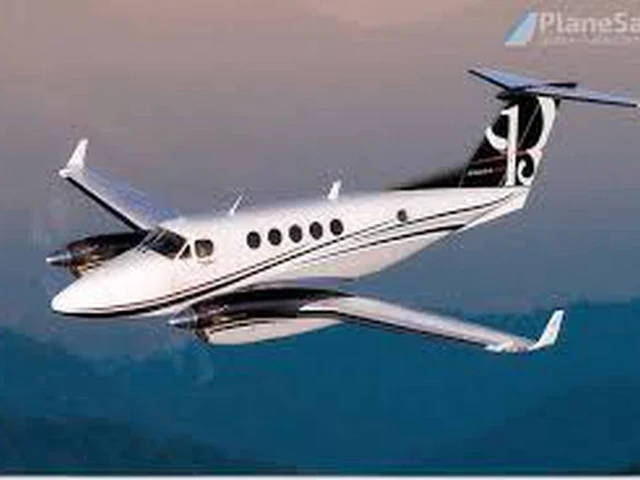 King Air 250 — photo