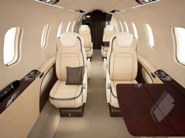 Bombardier Learjet 75 — private jet, Super Light Jet