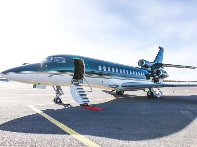 Falcon 7X — photo