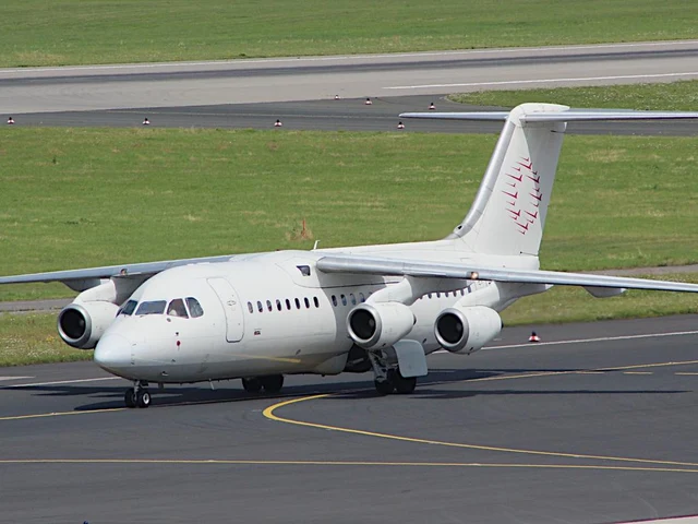BAe 146-200 — photo