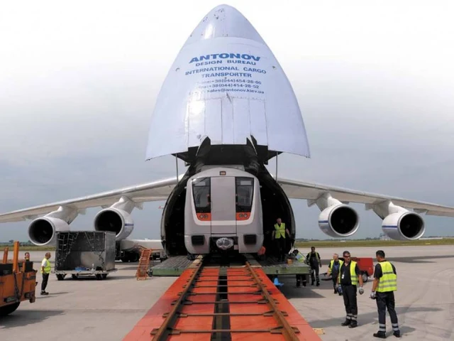 An-124 (Ruslan) — photo