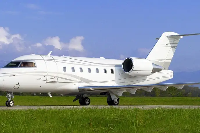 Bombardier Challenger 604 9H-VVP — private jet charter, price | JETVIP