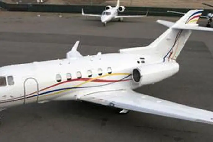 Hawker Beechcraft Hawker 850XP C-GCGT — private jet charter, price