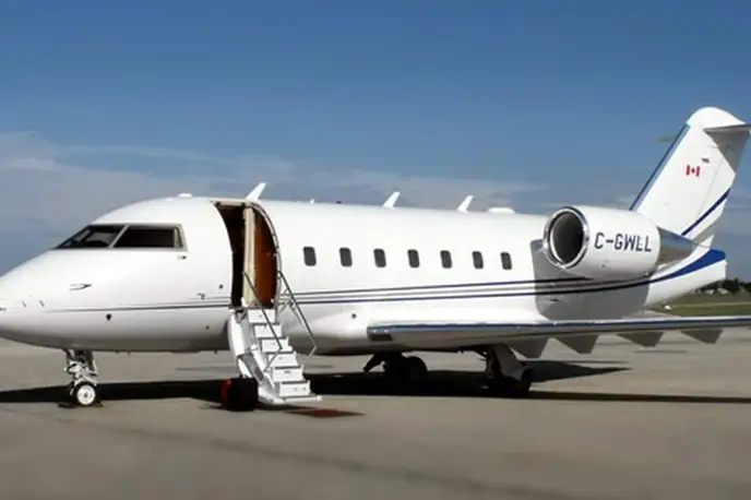 オーダー承りページ Bombardier Challenger 604 C-GWLL — private jet charter, price | JETVIP