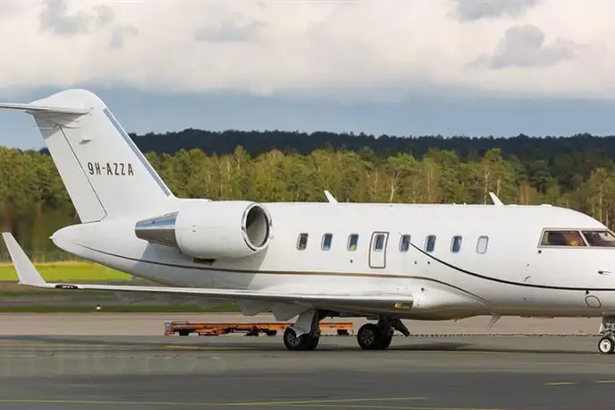 Bombardier Challenger 605 9H-AZZA — private jet charter, price