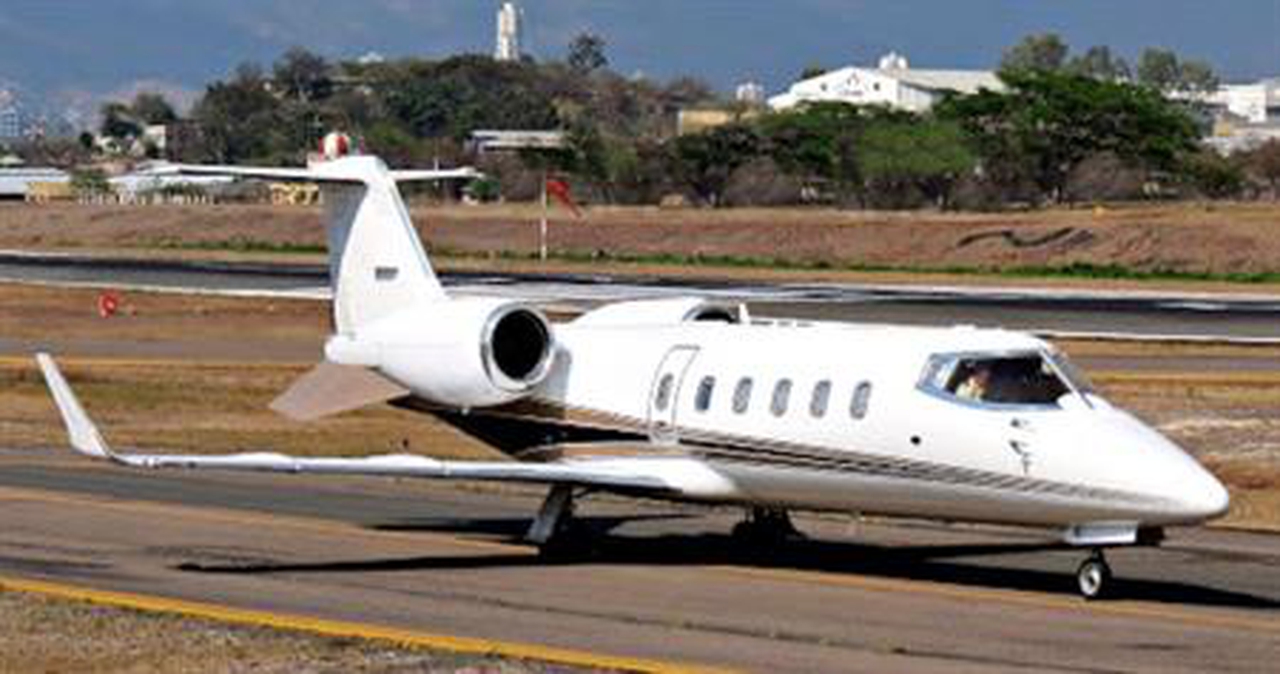 Learjet 60