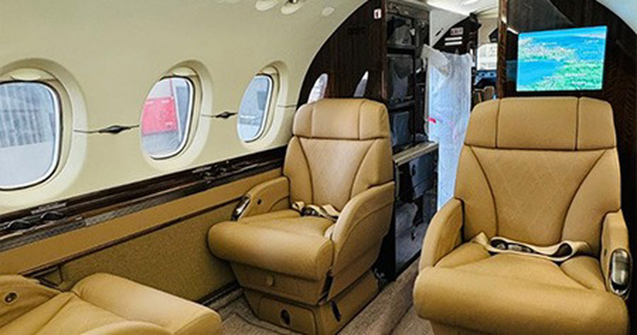 Hawker Beechcraft Hawker 850XP TC-TIM — private jet charter, price