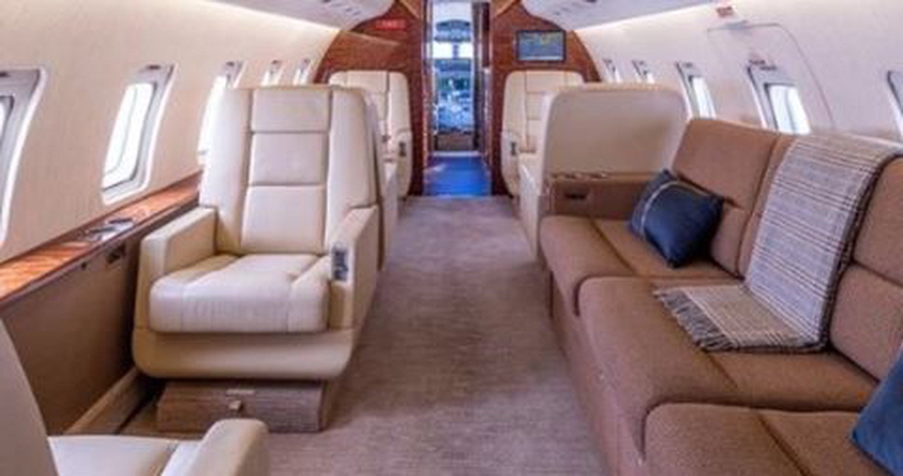 Bombardier Challenger 604 N812JD — private jet charter, price | JETVIP